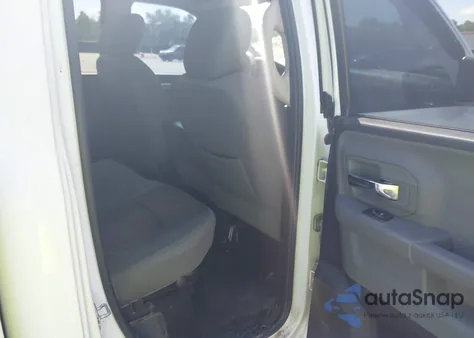 2015 Ram 1500 Big Horn z USA, uszkodzony, nr VIN 1C6RR6GT0FS581228